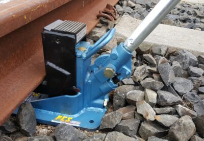 Hydraulic obstructionless track jack BLRH 8