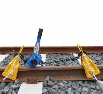 Mechanical rail stressor to approach rails MM 3